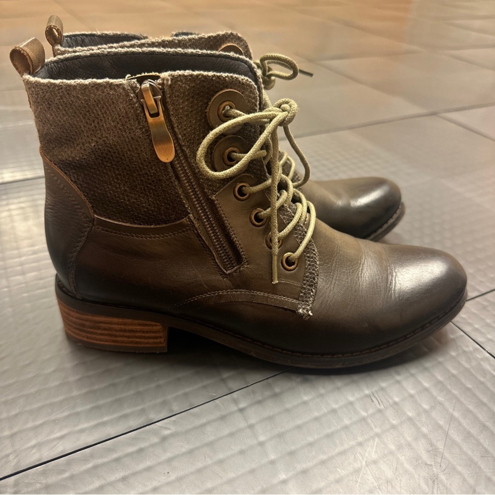 BOUTIQUE YOUTH BOYS DRUM SIZE 6 DRESS BOOTS